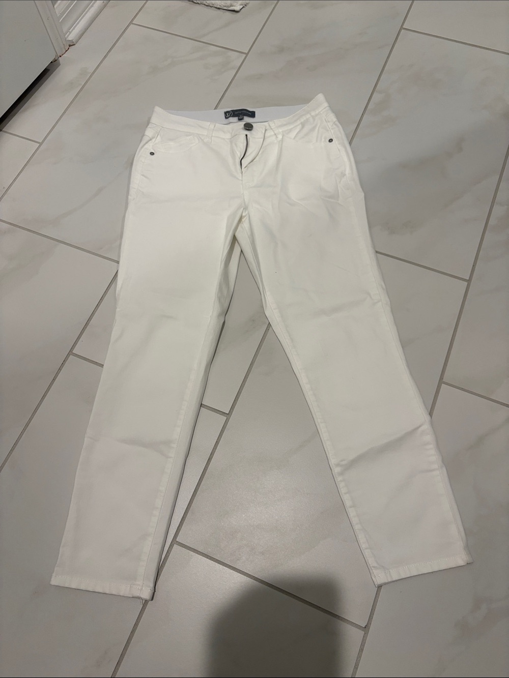Wit & Wisdom White Skinny Jeans